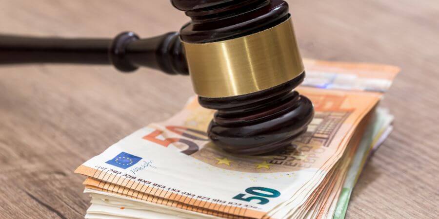 ¿Pueden embargarte la cuenta bancaria y la nómina al mismo tiempo?